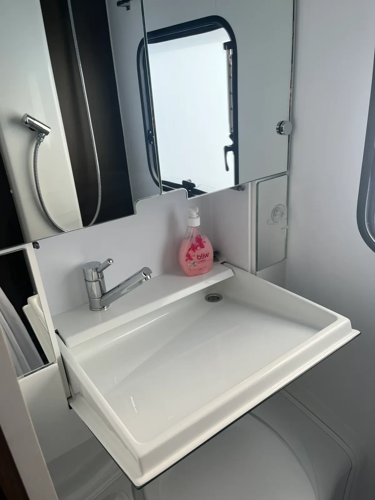 Adria 542 PK - familievennlig kjørevogn