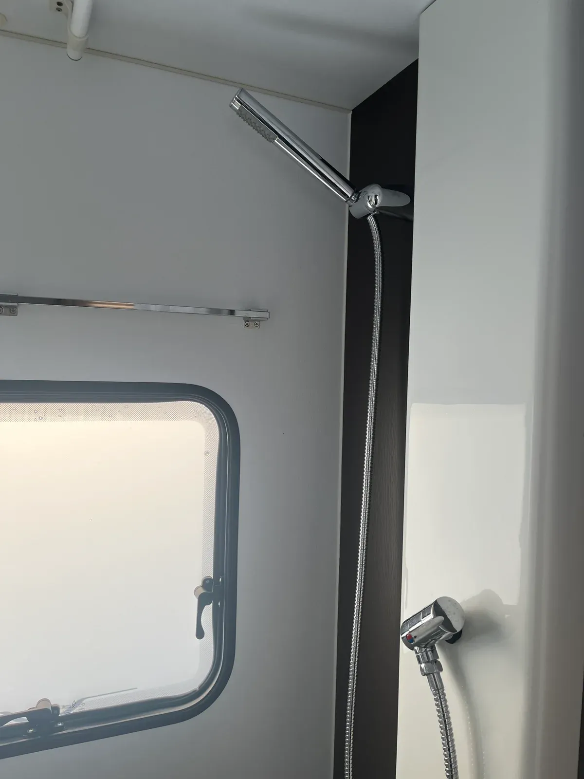 Adria 542 PK - familievennlig kjørevogn